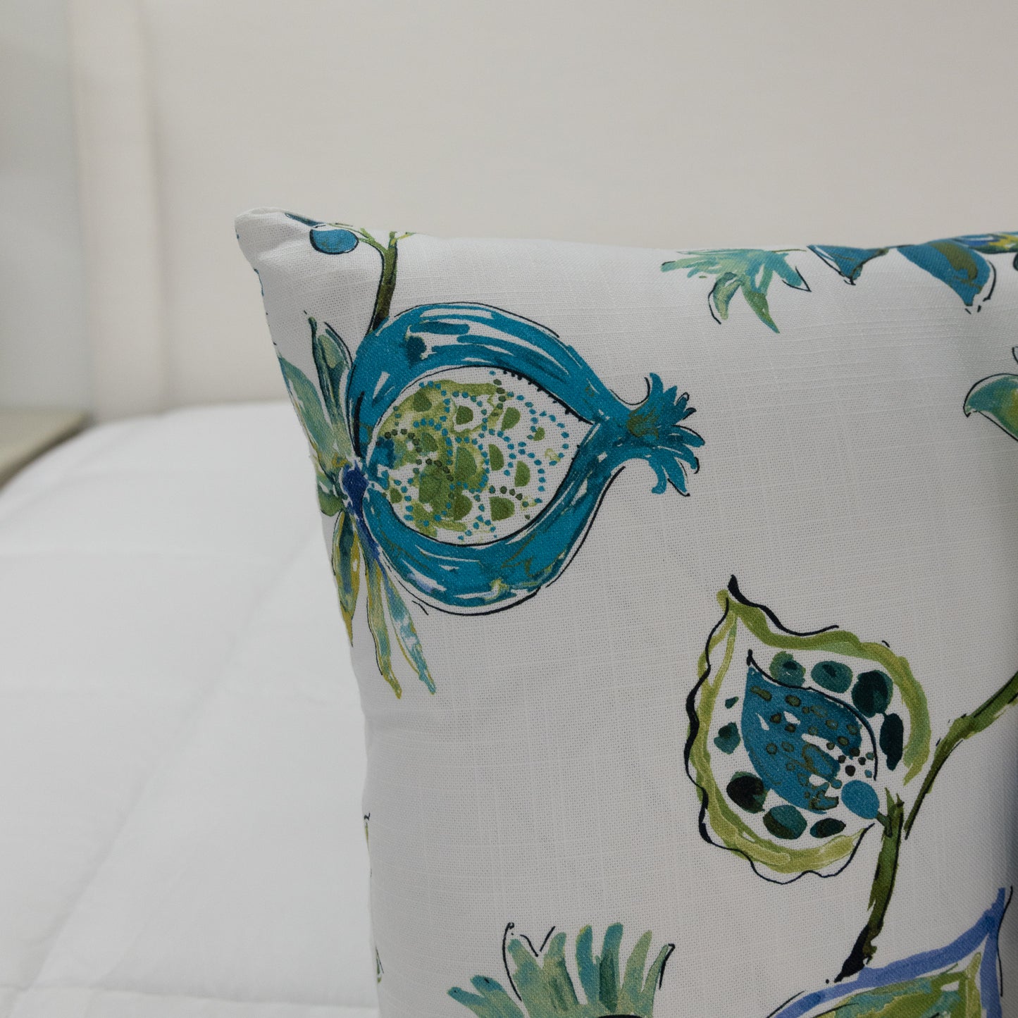 18”x18” Throw Pillow ( Set of 2) - Custom Fabricut Upholstered Accent Pillows