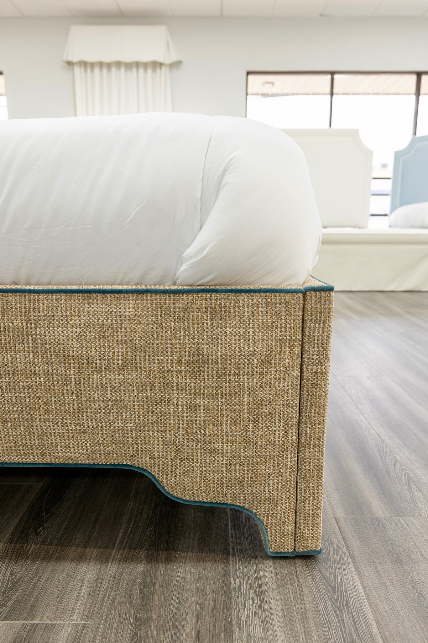 The Helena King Bed - Scalloped Legs - Performance Brown Linen Fabric - Blue Trim