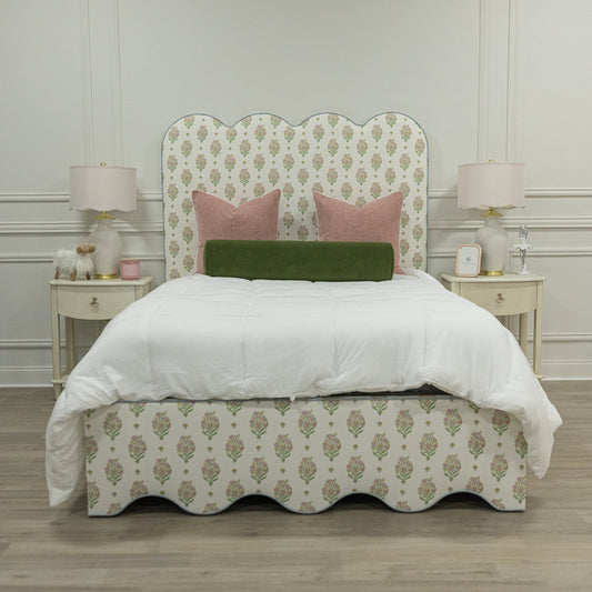 The Waverly Queen Bed - Scalloped Base