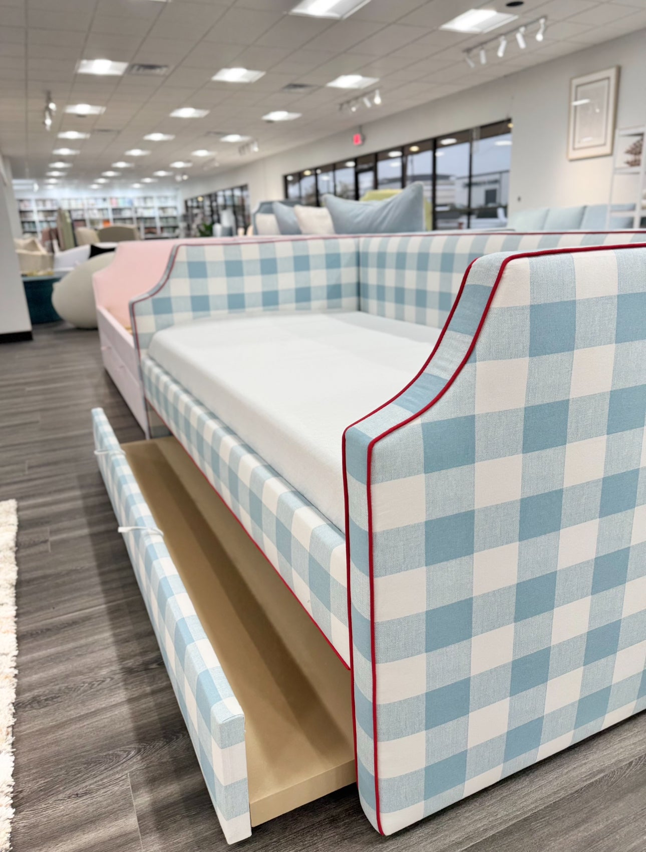 Twin Trundle daybed.