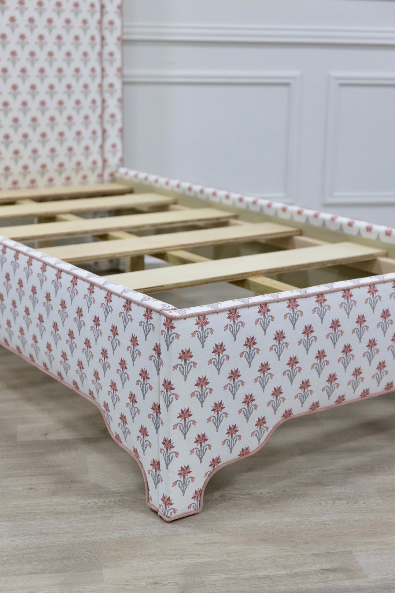 The Grace Twin Bed - Lobelia Pink Fabric - Petal Pink Trim