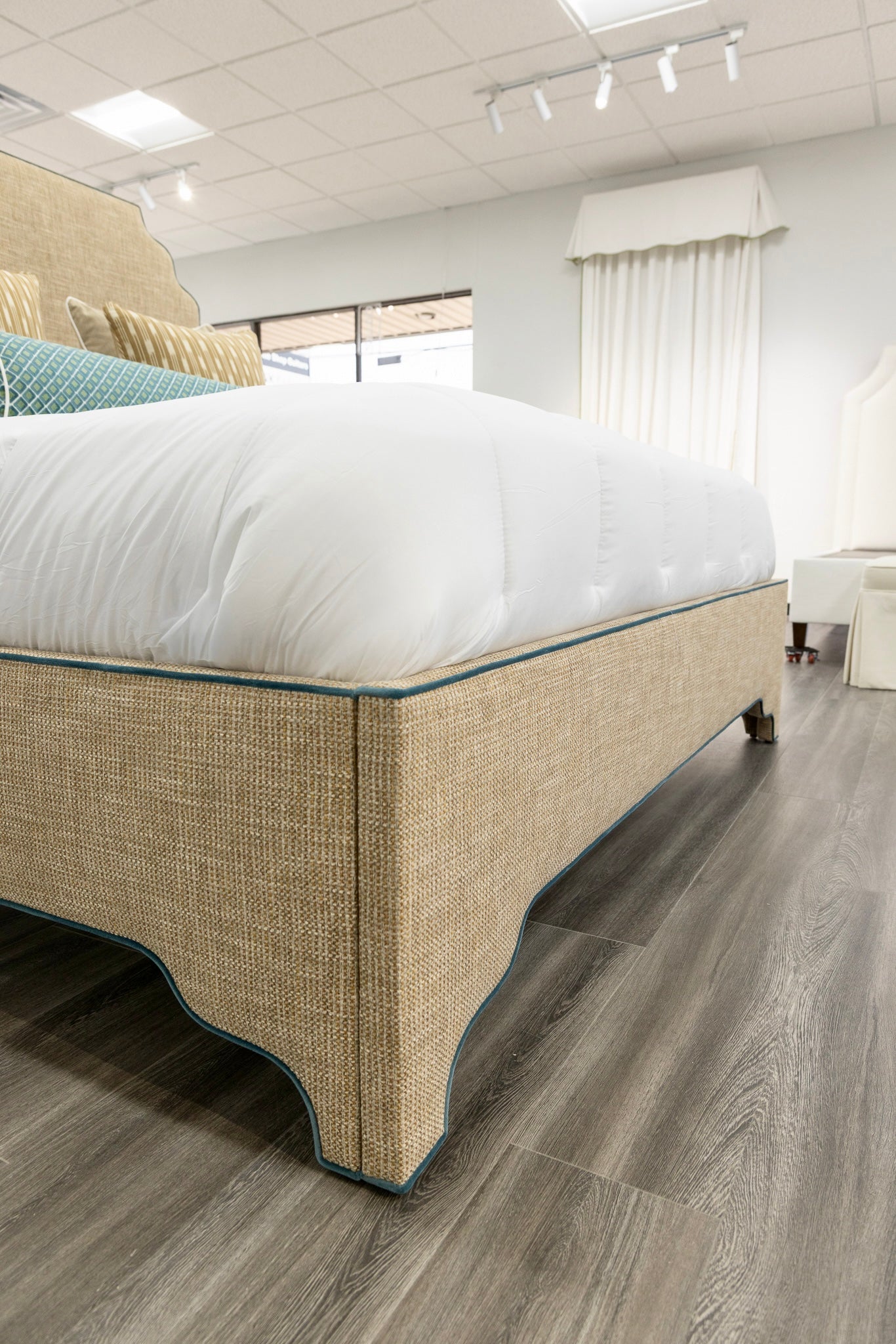 The Helena King Bed - Scalloped Legs - Performance Brown Linen Fabric - Blue Trim