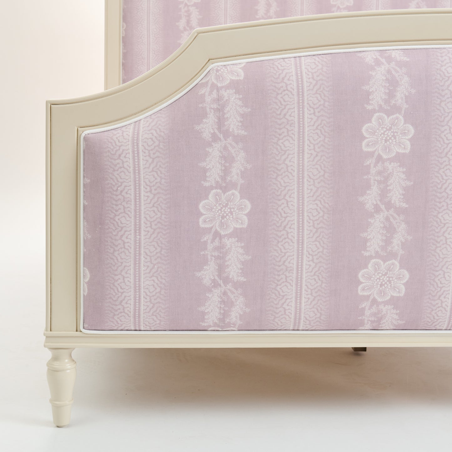 The Arabella King Platform Bed  - Daphne Linen Fabric in Lilac