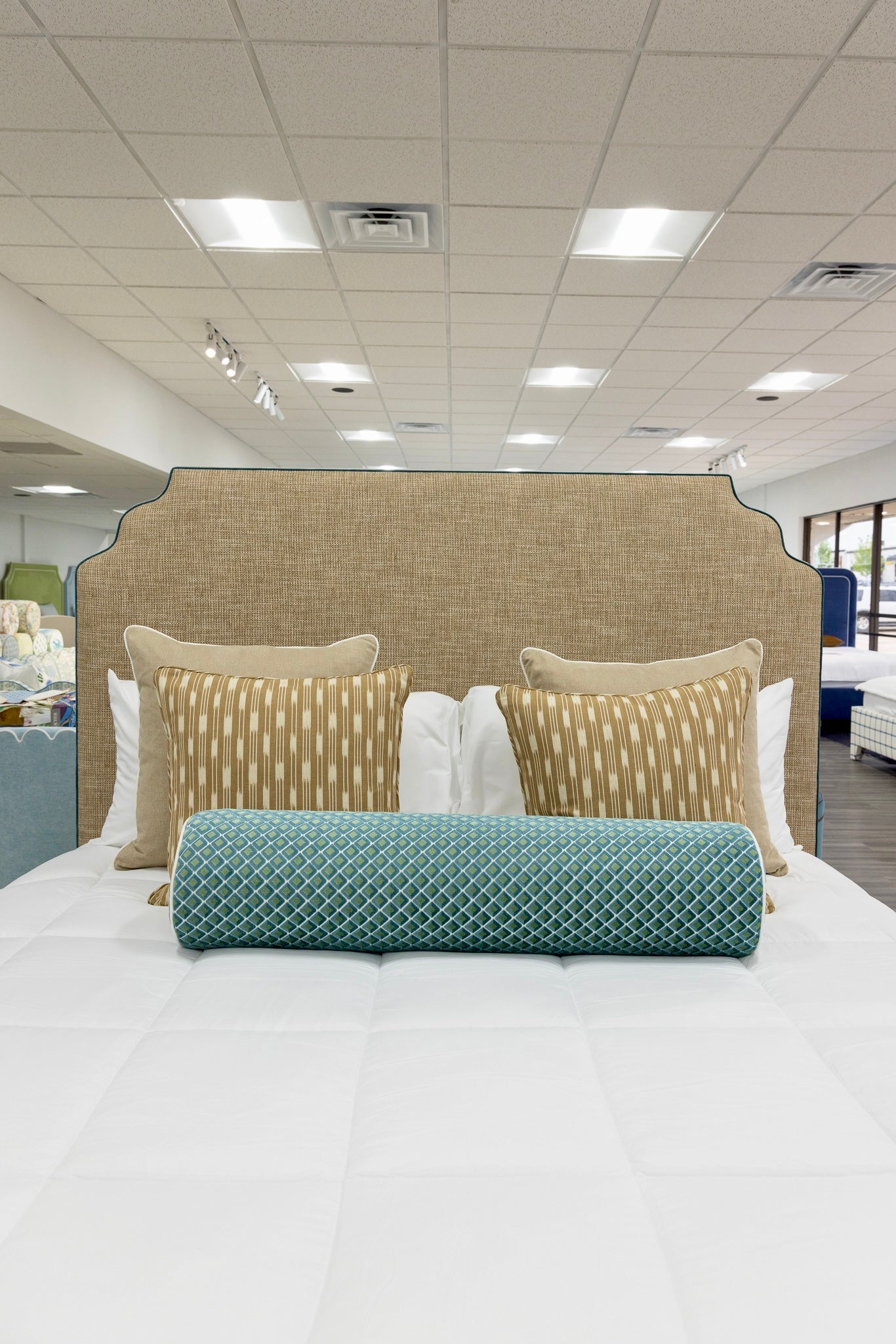 The Helena King Bed - Scalloped Legs - Performance Brown Linen Fabric - Blue Trim