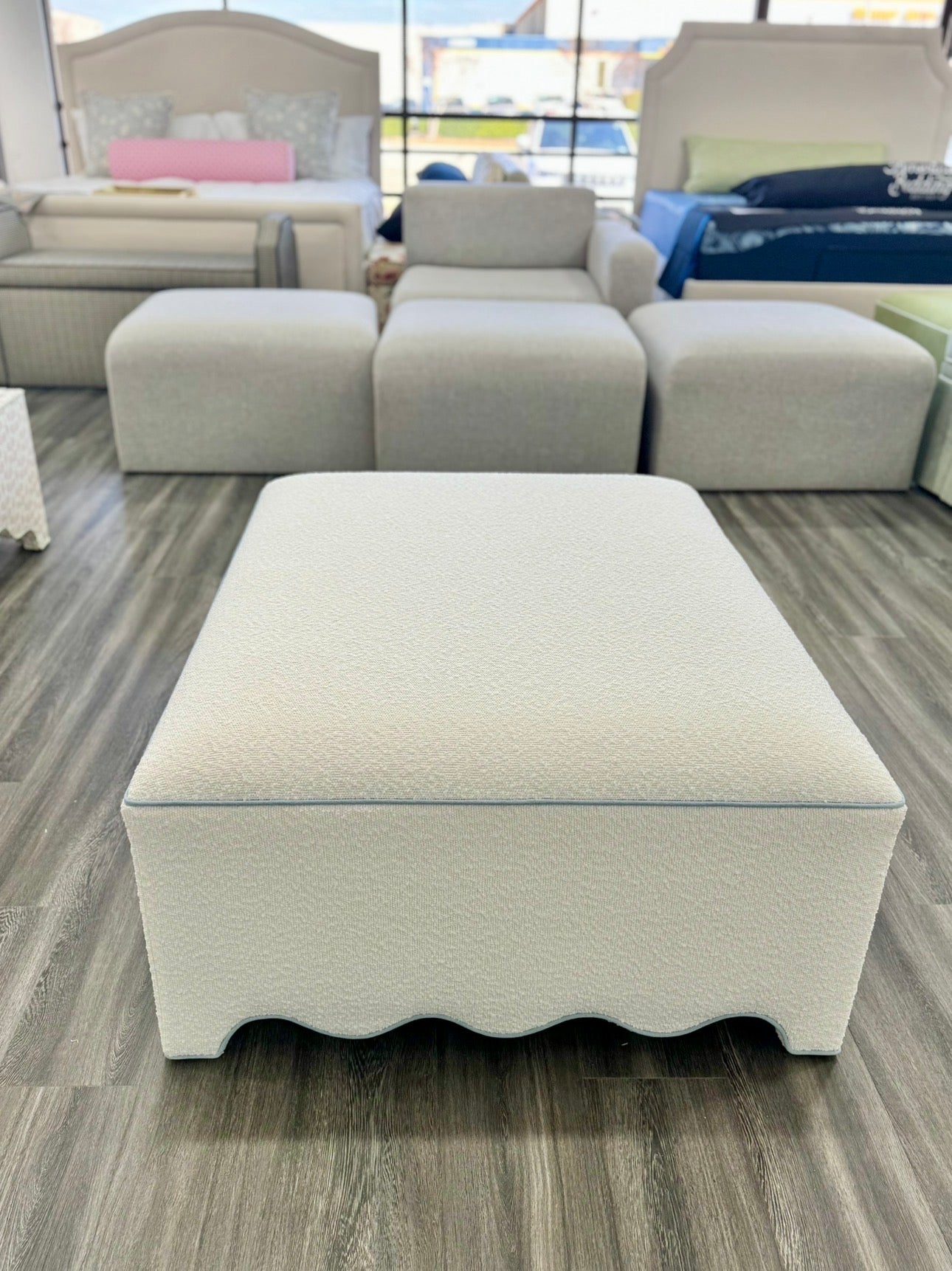 Scalloped Ottoman / Coffee table in White Boucle Fabric - Sky Blue Trim