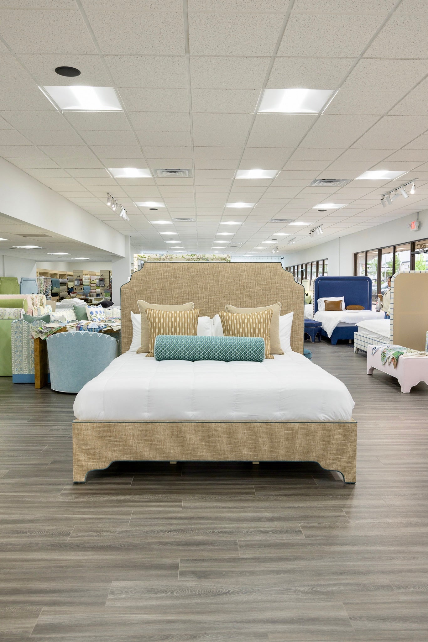 The Helena King Bed - Scalloped Legs - Performance Brown Linen Fabric - Blue Trim