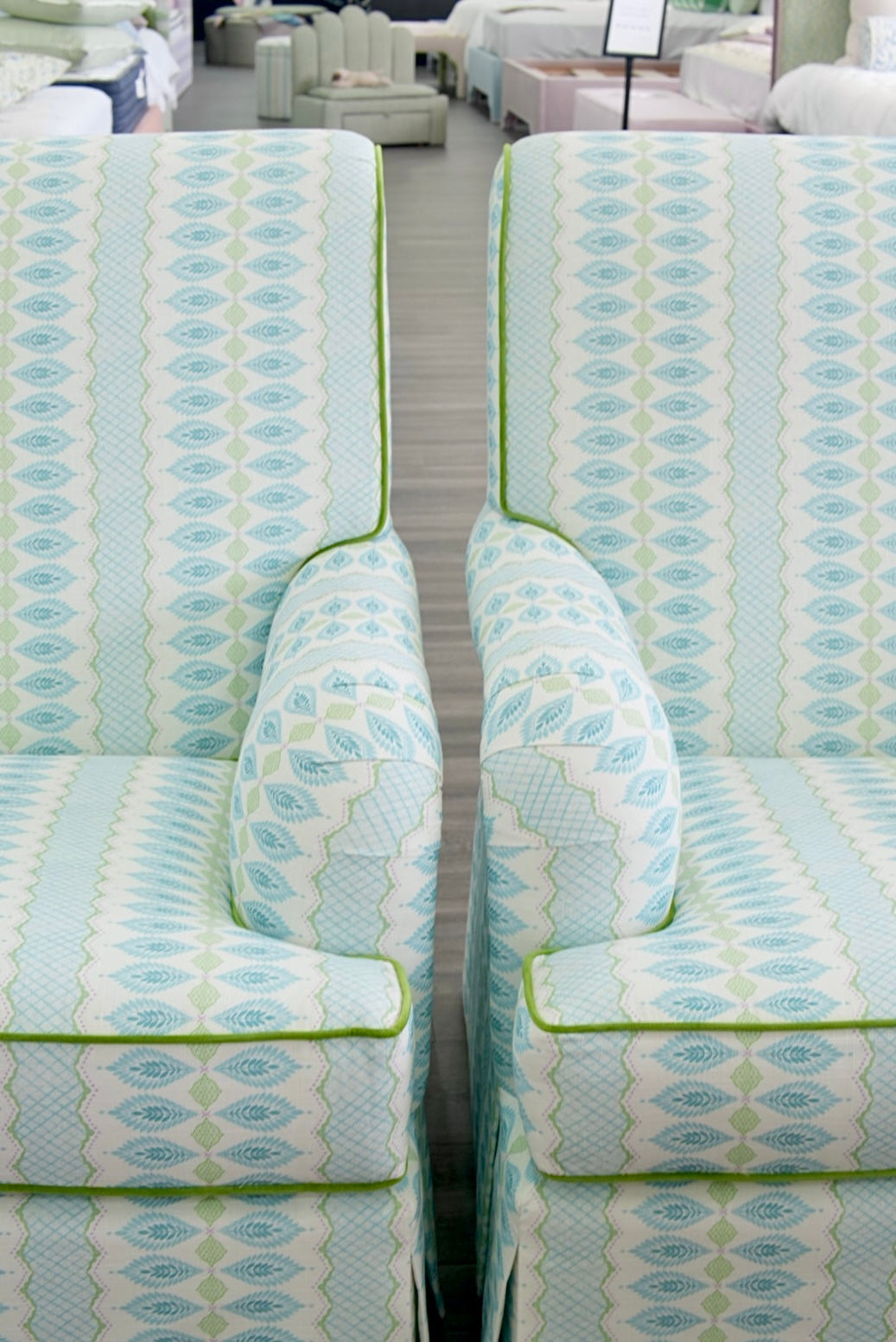 Tight back Waterfall Lounge Chair in Print Fabric - Contrast Piping