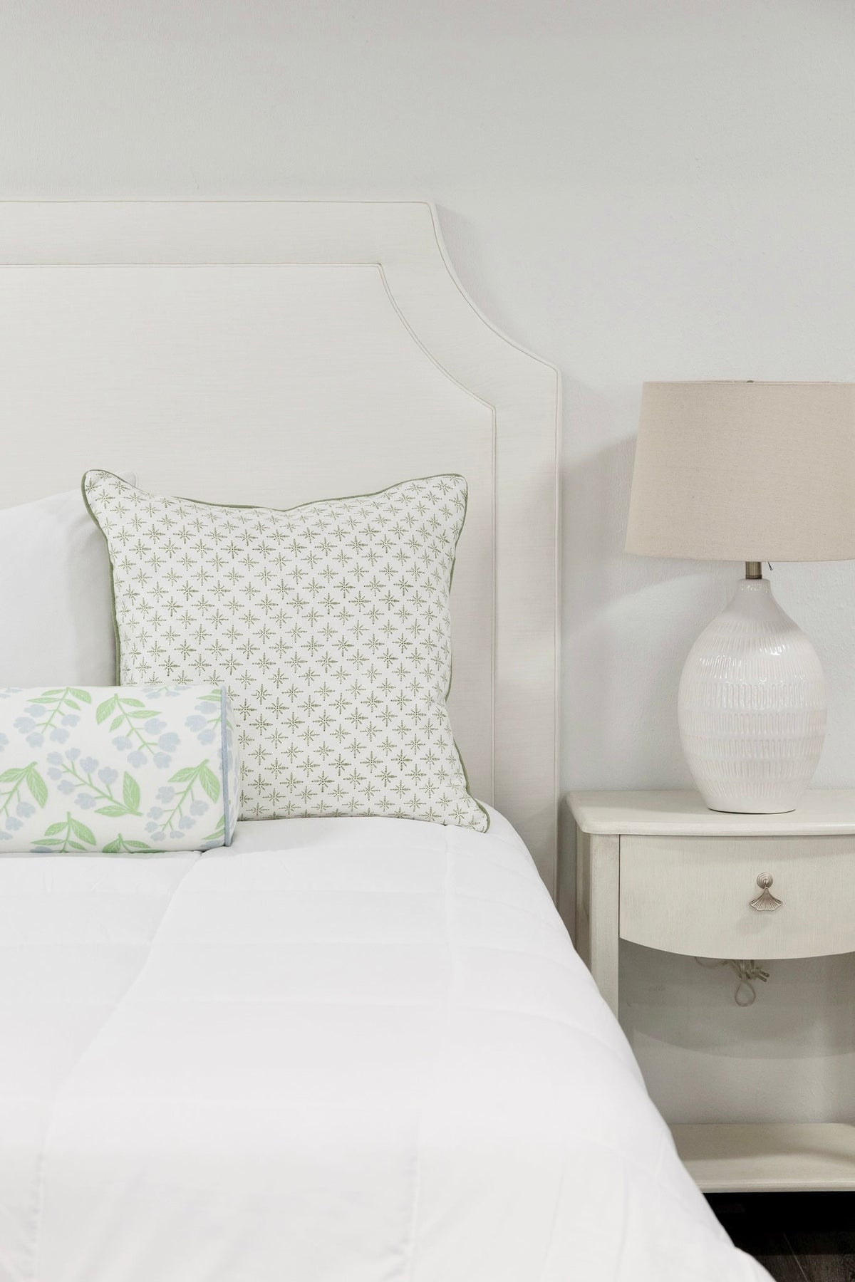 The Addison King Bed - Wooden Legs - Off White Linen Fabric