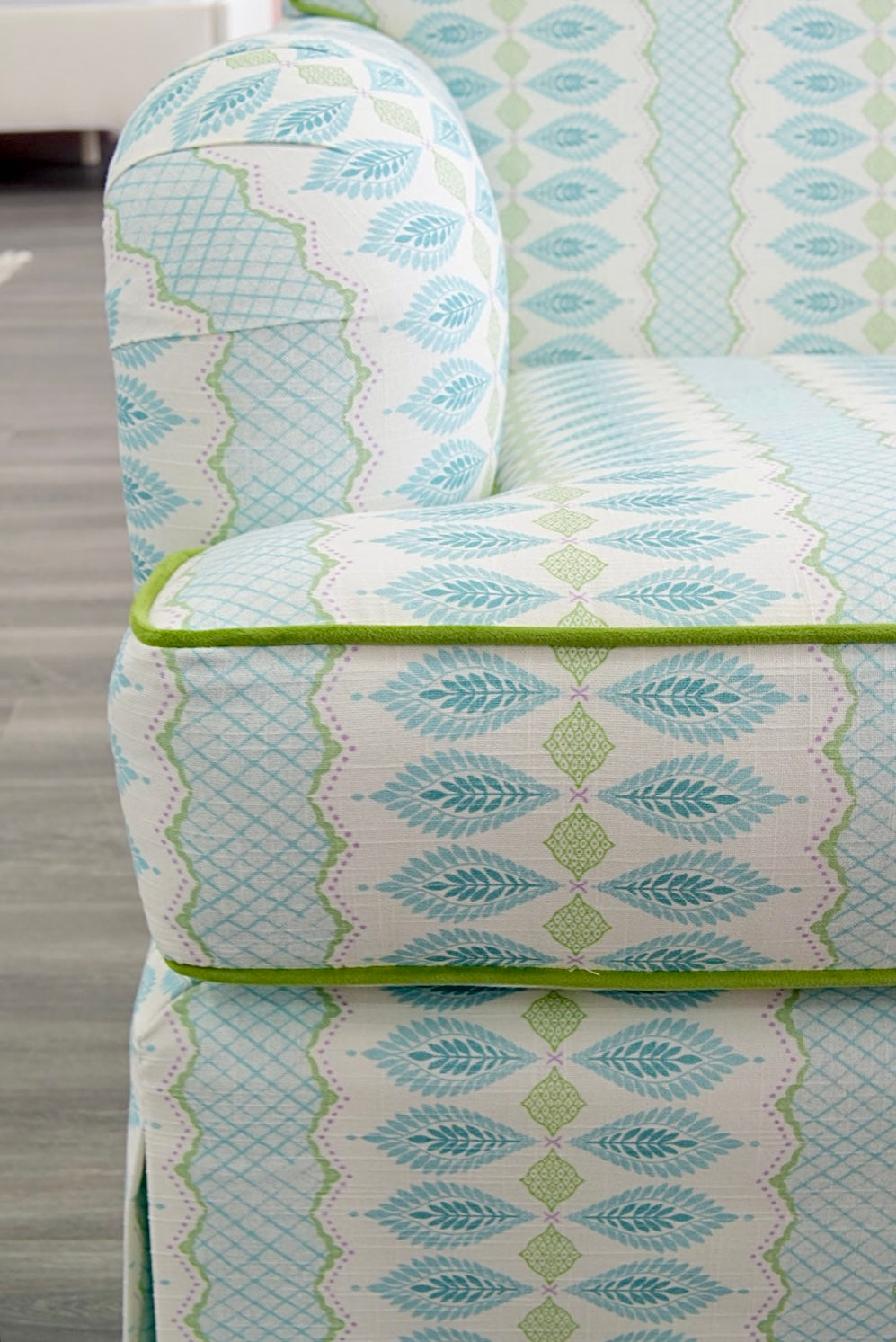 Tight back Waterfall Lounge Chair in Print Fabric - Contrast Piping