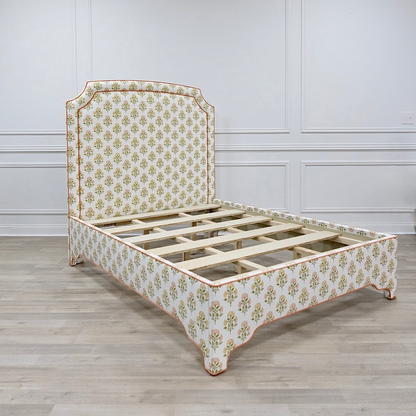 The Aliana Queen Bed - Scalloped Legs - FARAH CORAL/YELLOW - Papaya Trim