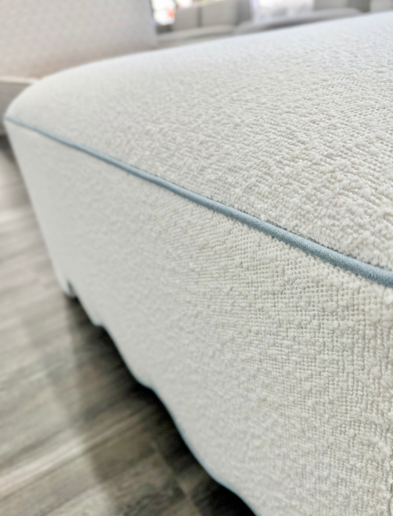 Scalloped Ottoman / Coffee table in White Boucle Fabric - Sky Blue Trim