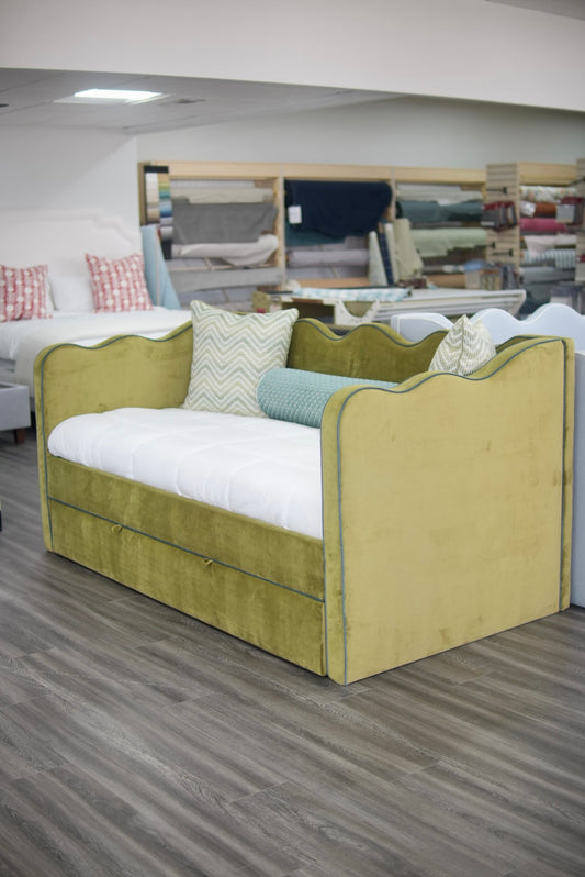 Twin Trundle Daybed - Scalloped - Green Velvet with Turquoise Trim