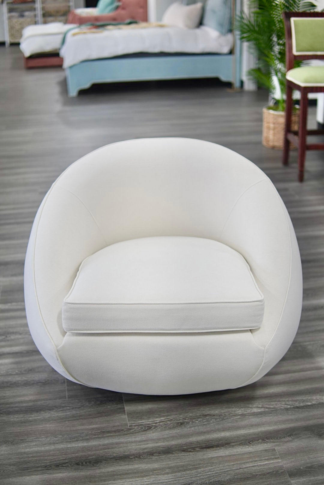 Modern Stationary Pod Chairs - Cream Upholstered Lounge Accent Chair