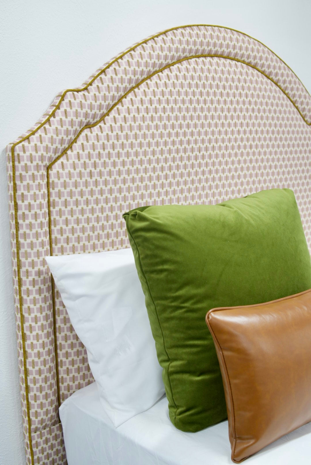 65” H Queen Headboard in Orchid Jacquard / Chenille Fabric