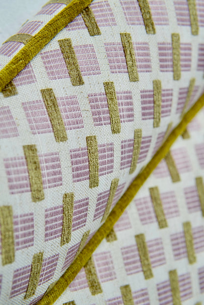 65” H Queen Headboard in Orchid Jacquard / Chenille Fabric