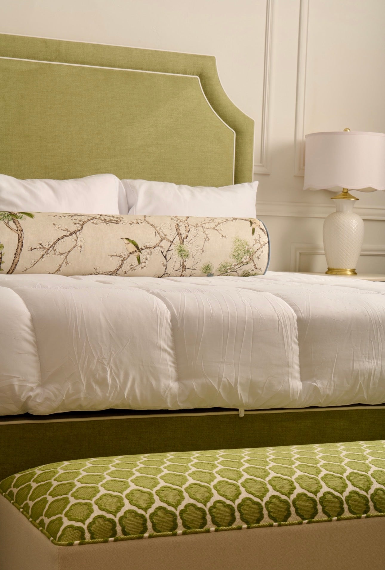 50” L Scalloped End of Bed Bench in Green Thibaut Fabric