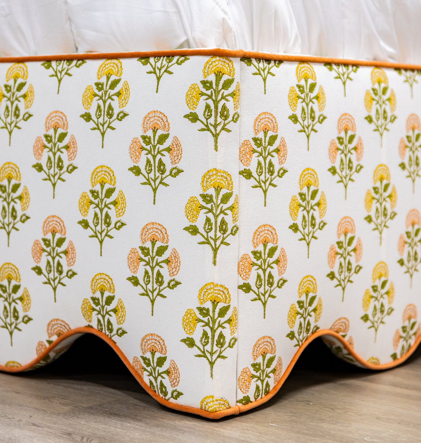 The Waverly Full Bed - Scalloped Base Farah Helena Fabric - Papaya Trim