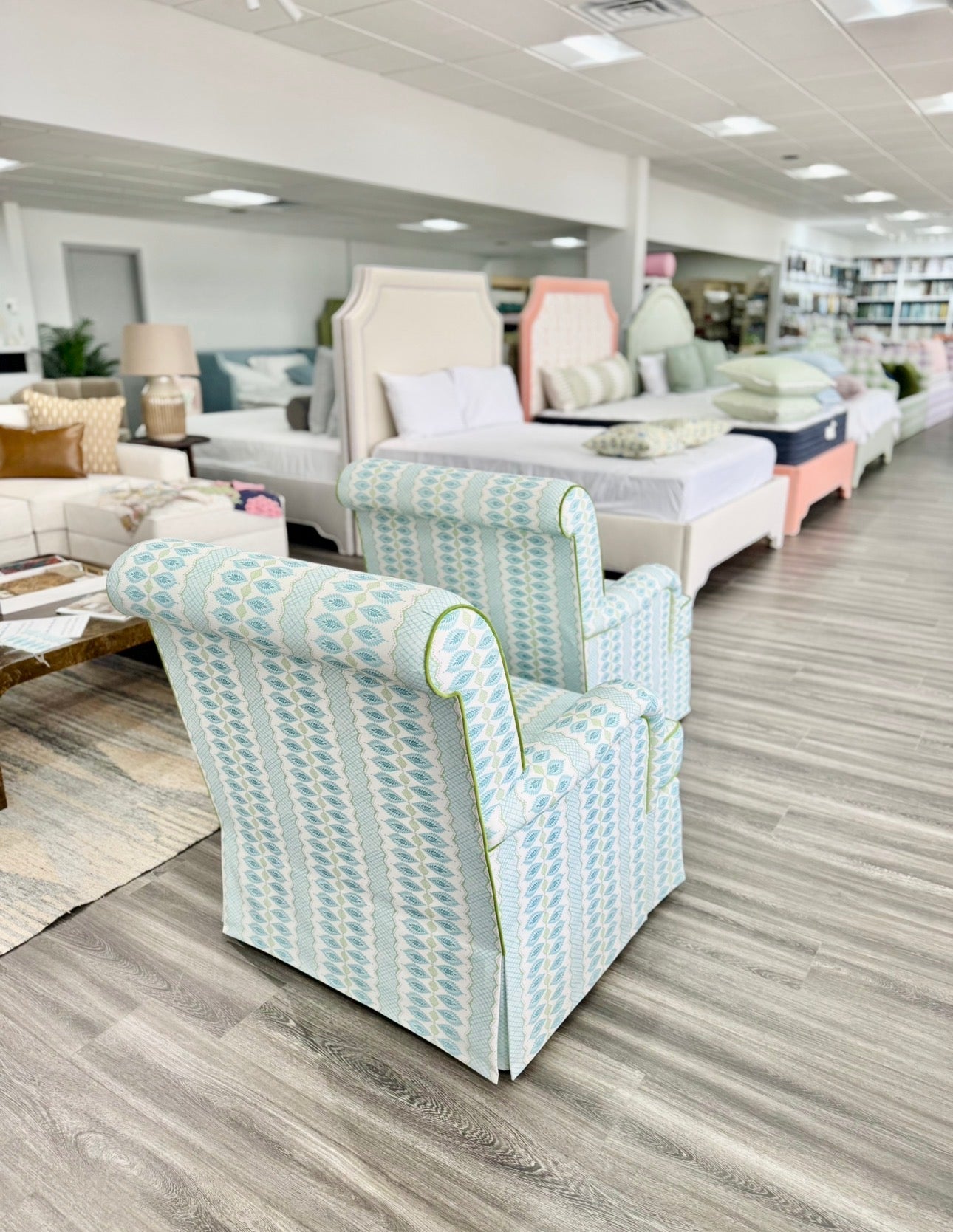 Tight back Waterfall Lounge Chair in Print Fabric - Contrast Piping