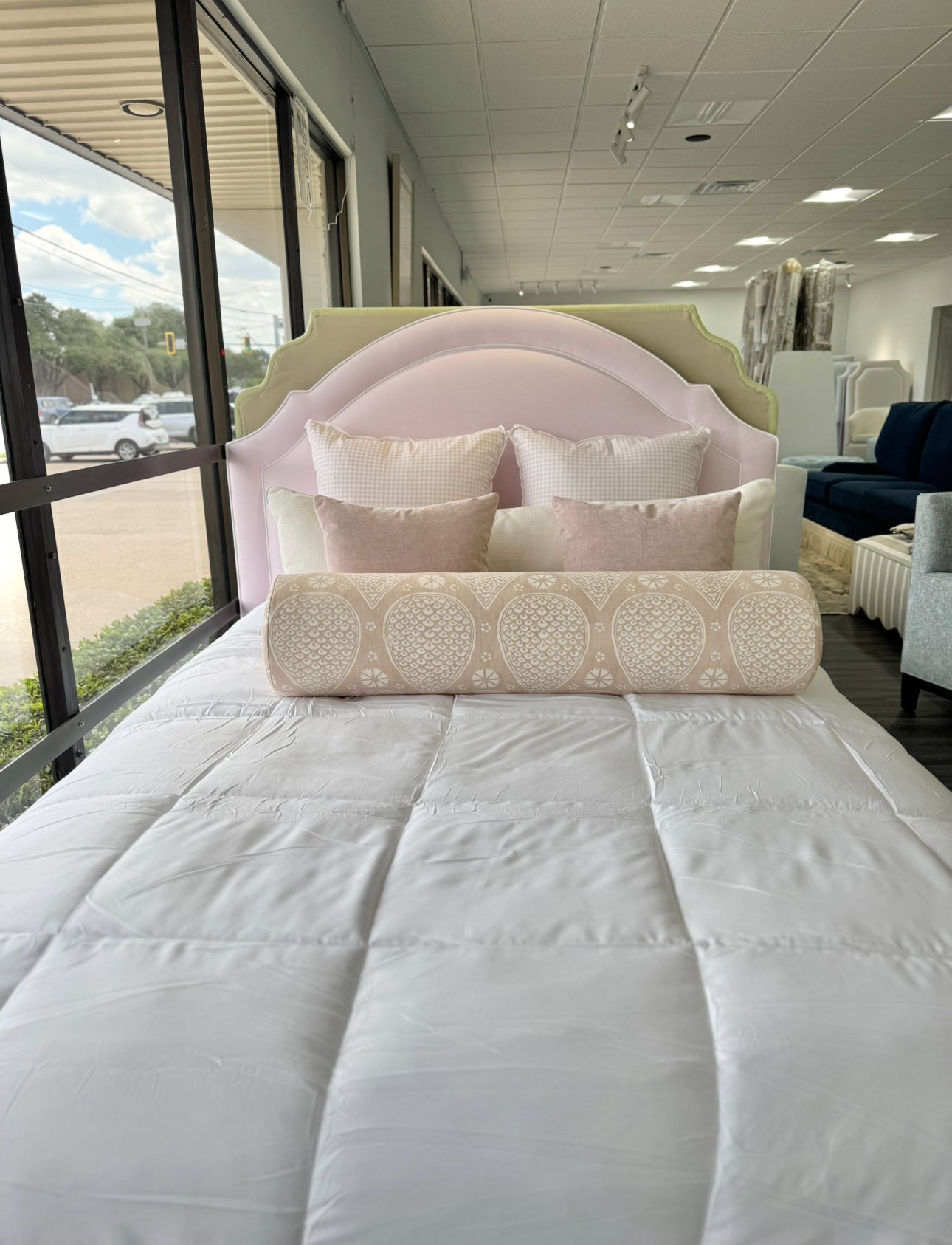 60" H Queen Platform Bed