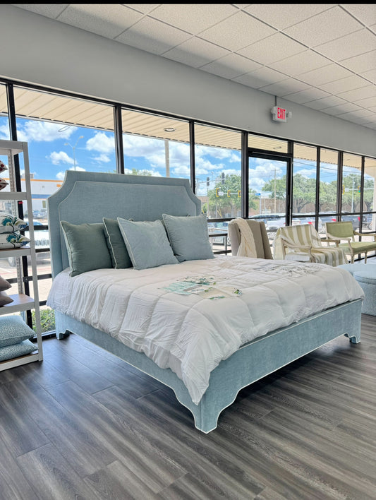 65"H King Scalloped Legs Platform Bed