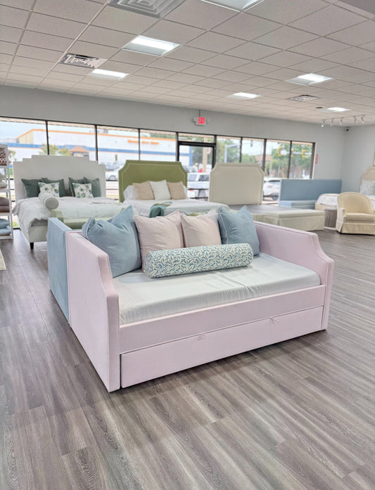 Twin Trundle daybed.