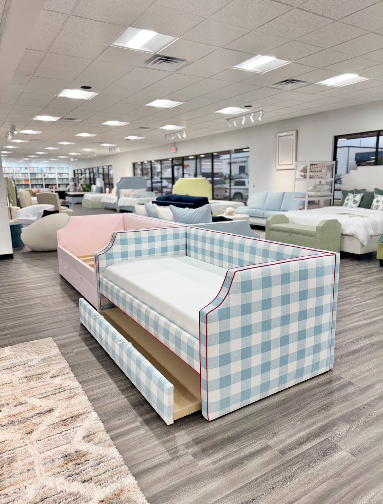 Twin Trundle daybed.