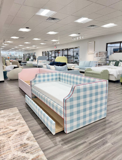 Twin Trundle daybed.