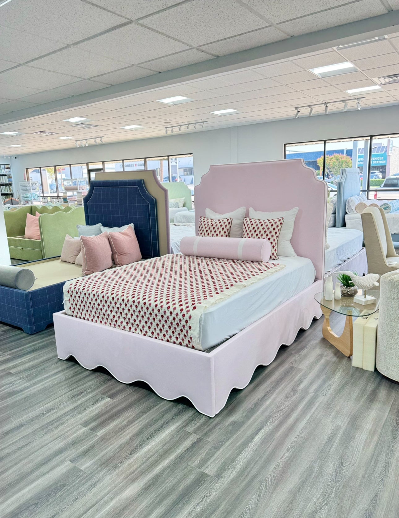 65" H Queen Scalloped Base Platform Bed