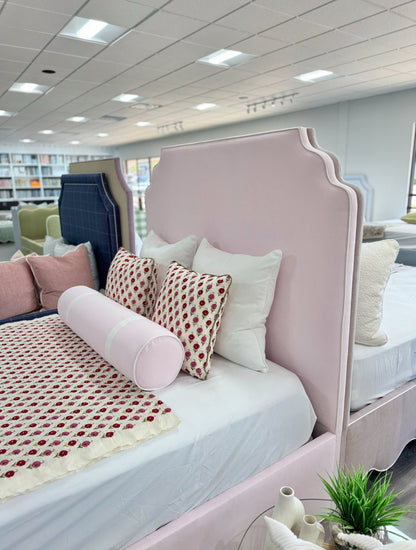 65" H Queen Scalloped Base Platform Bed