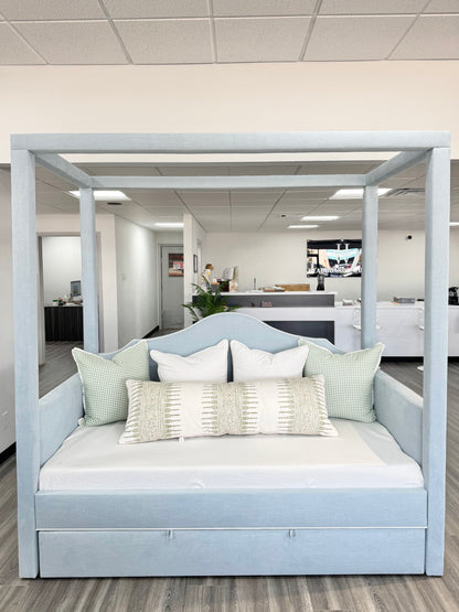 Canopy Twin Trundle Daybed