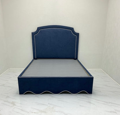 60"H Queen Scalloped Base Platform Bed