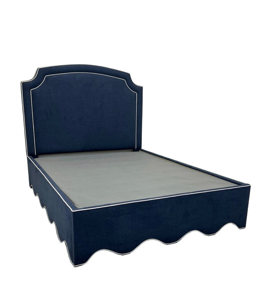 60"H Queen Scalloped Base Platform Bed