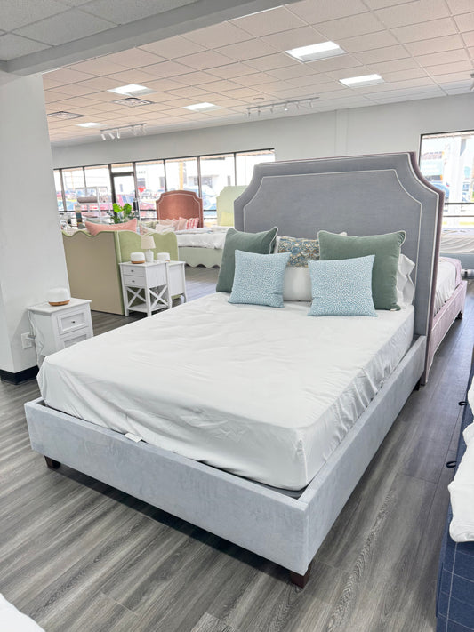 60" H Queen Platform Bed