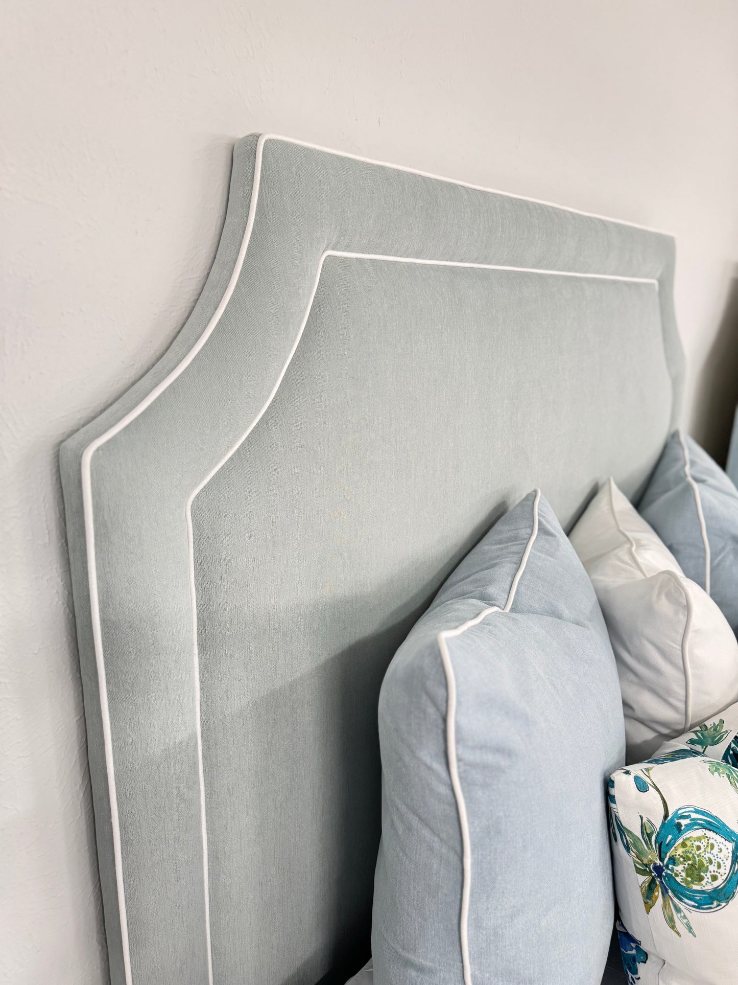 60" H Queen Platform Bed