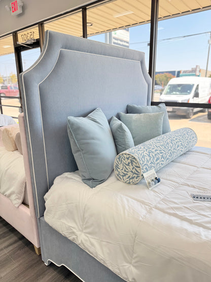 60" H Queen Platform Bed