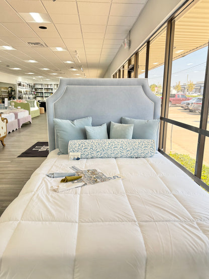 60" H Queen Platform Bed