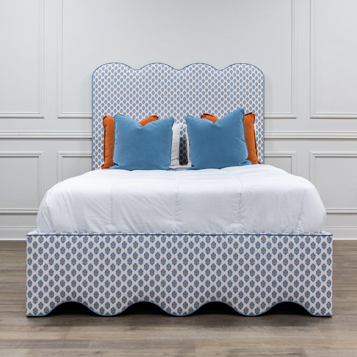 The Waverly Queen Bed - Scalloped Base Island Bloom Fabric - Ocean Blue Trim