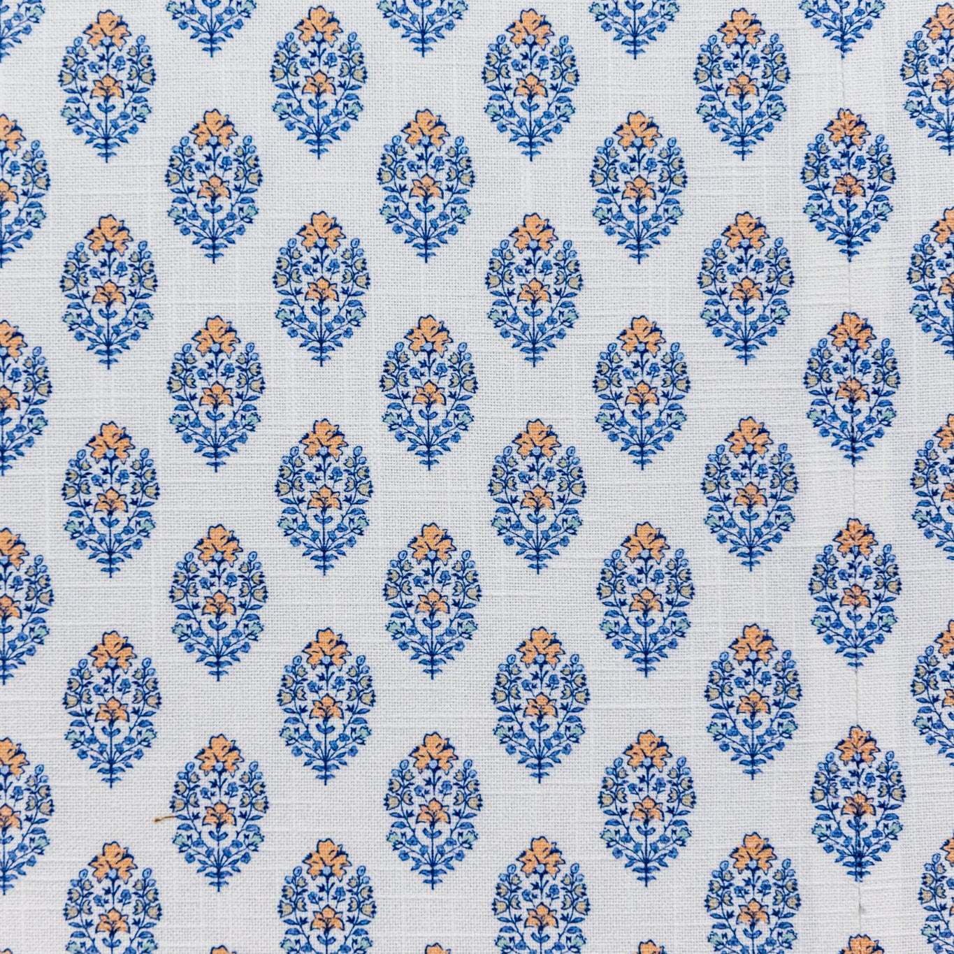 The Waverly Queen Bed - Scalloped Base Island Bloom Fabric - Ocean Blue Trim