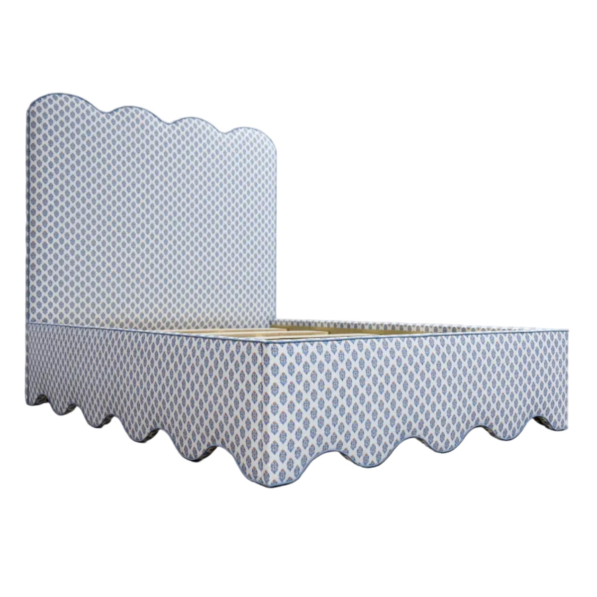 The Waverly Queen Bed - Scalloped Base Island Bloom Fabric - Ocean Blue Trim
