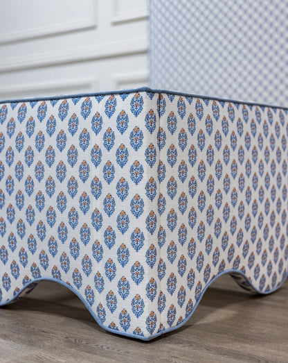 The Waverly Queen Bed - Scalloped Base Island Bloom Fabric - Ocean Blue Trim