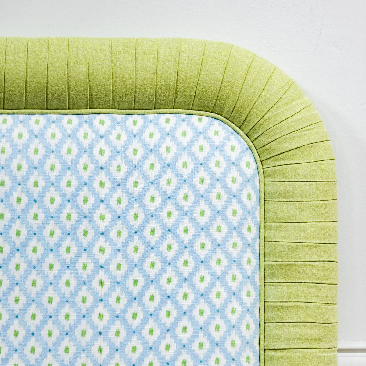 The Lorraine Queen Headboard - Mia Blue/Green - Pleated Pear Green Band