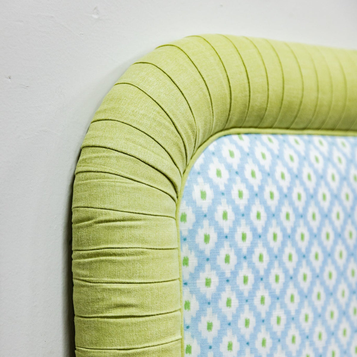 The Lorraine Queen Headboard - Mia Blue/Green - Pleated Pear Green Band