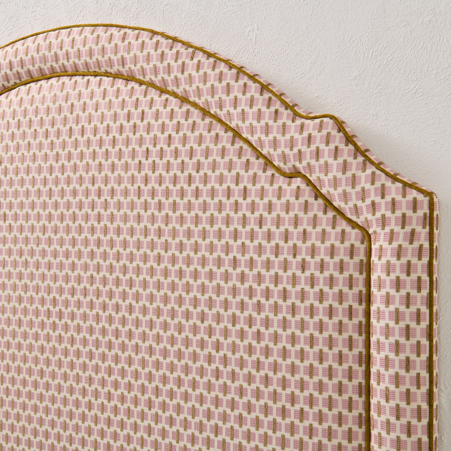65” H Queen Headboard in Orchid Jacquard / Chenille Fabric