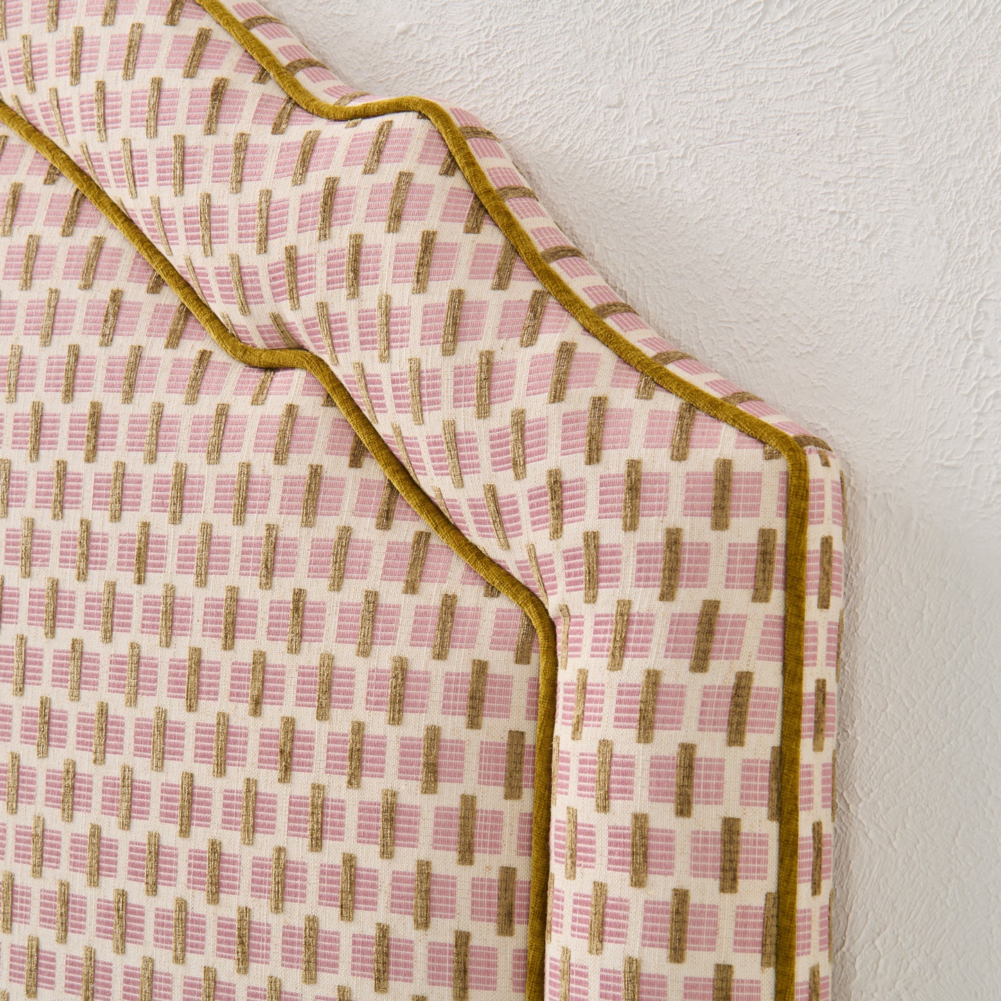 65” H Queen Headboard in Orchid Jacquard / Chenille Fabric