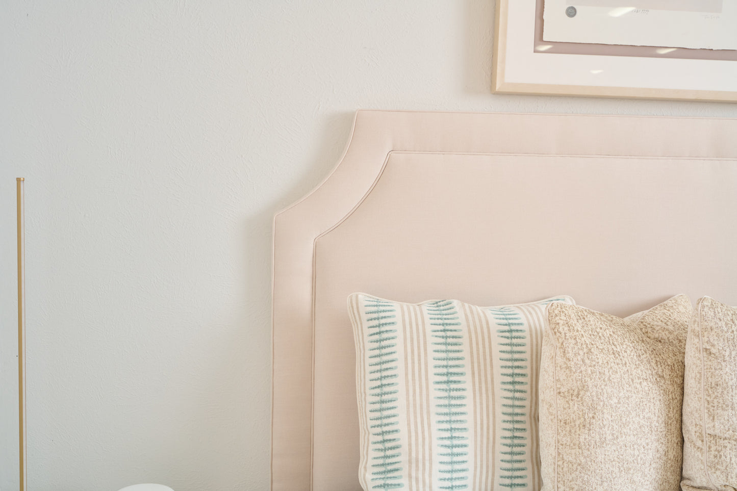 65"H King Scalloped Legs Platform Bed